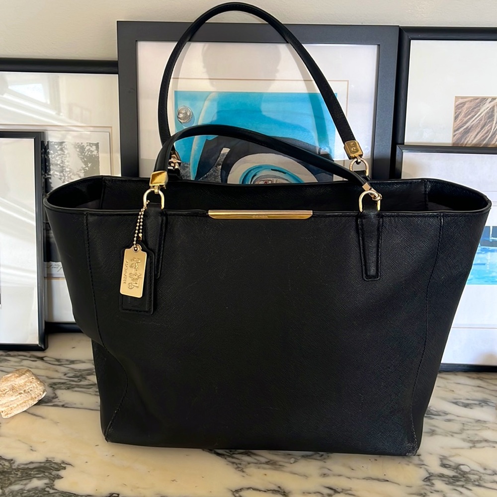 Coach Tote in perfect condition
